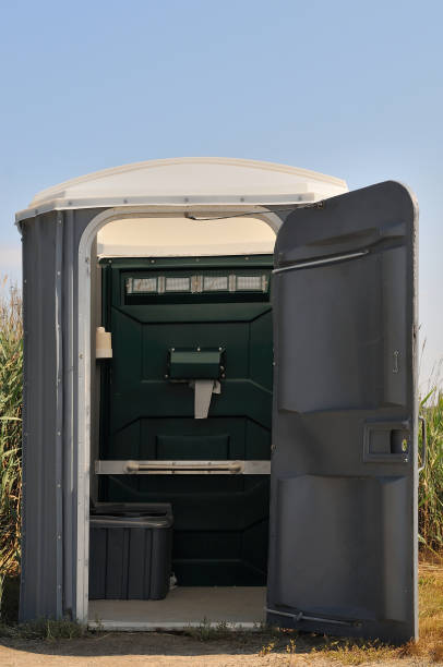 Best Porta potty delivery and setup  in Oregon, WI